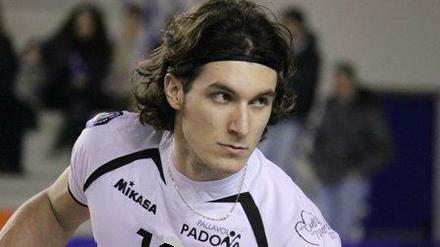 Italiener bestellt. Francesco De Marchi ist der vierte Neuzugang der BR Volleys zur Saison 2014/15.