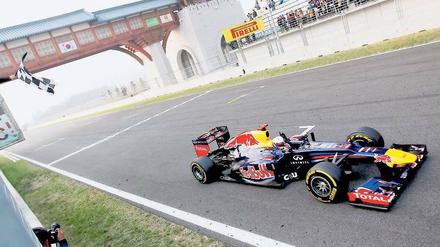 Vom Jäger zum Gejagten. Sebastian Vettel fuhr in Yeongam einen ungefährdeten Sieg ein und führt nun auch in der WM-Wertung. Foto: dpa
