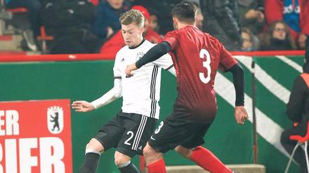Mitchell Weiser ist bisher nur in der U 21 zum Einsatz gekommen - aber das muss für den Außenverteidiger von Hertha BSC nicht das Ende sein.