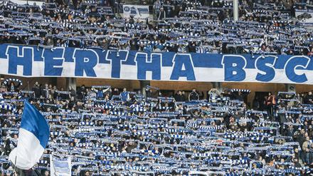Auch nach neun Auswärtspleiten stehen die Fans hinter Hertha.