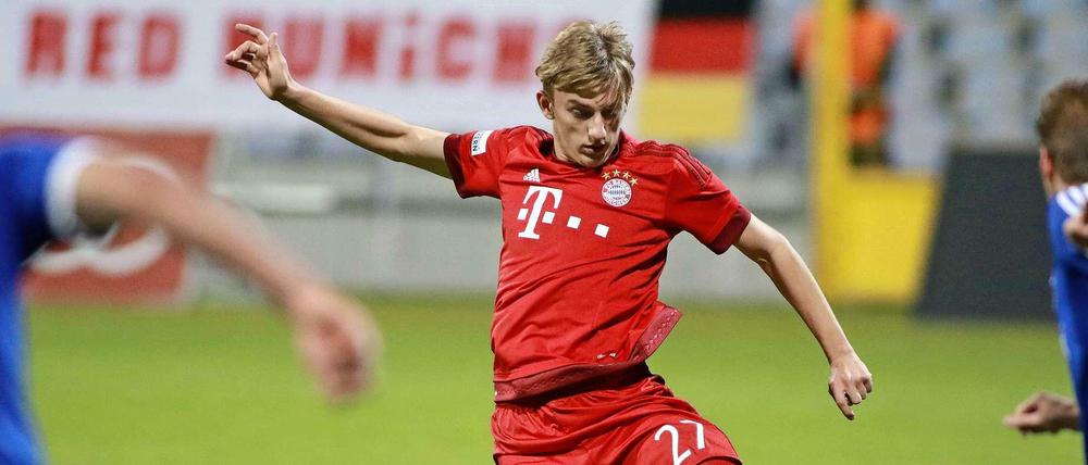 Schon bald in Blau-Weiß? Noch spielt Sinan Kurt im Rot des FC Bayern. 