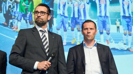 Hertha-Manager Michael Preetz (li.) auf der Mitgliederversammlung mit Trainer Pal Dardai.