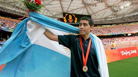 Juan Roman Riquelme bei den Olympischen Spielen 2008 mit der Goldmedaille.