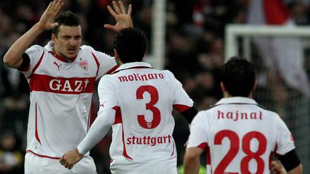 Die Stuttgarter feiern einen wichtigen Auswärtssieg.