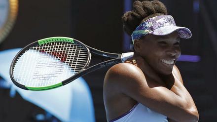 Da kann man sich schon mal freuen. Venus Williams fehlt nur noch ein Sieg zum Finale.