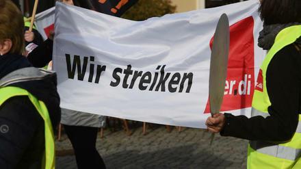Etwa 4000 Berliner Beschäftigte sind zum Warnstreik aufgerufen