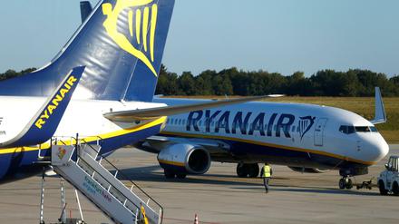 Ryanair-Machinen werden am Flughafen Frankfurt-Hahn abgefertigt. 