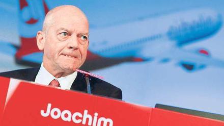 Kämpferisch. Joachim Hunold, seit 20 Jahren an der Spitze, will bis zu seinem 65. Geburtstag im September 2014 Air-Berlin-Chef bleiben. 