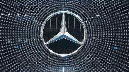 In den Fokus der Dieselkritiker ist nun auch der Stern geraten. Daimler will sich vor Gericht gegen die Rückrufe wehren. 