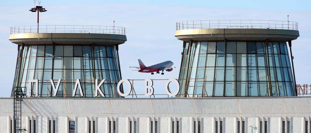Ein Blick auf den internationalen Flughafen Pulkowo in St. Petersburg (Symbolbild)