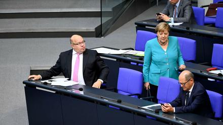 Und jetzt alle: Peter Altmaier, Angela Merkel und Olaf Scholz sollen Auskunft geben in der Wirecard-Affäre.
