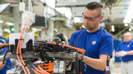 Etwa 20.000 Stellen sollen in deutschen VW-Werken wie diesem offenbar wegfallen. Betriebsbedingte Kündigungen soll es wohl nicht geben.