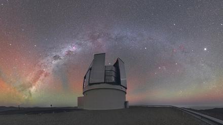 Blickfang. Erst Teleskope wie das Paranal Observatorium in der Atacama-Wüste in Chile ermöglichen den Blick ins Innere der Milchstraße.